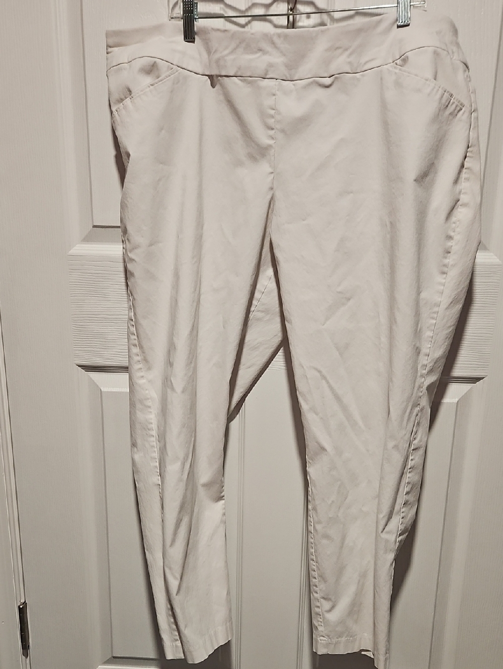 CJ Banks Cream Cropped Tapered Dress Pants